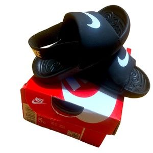 Nike Kawa Slide (TD) size 5c Black & white lime new